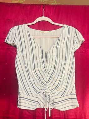 👑 Size Small Women's White & Navy Striped Cinch-Front V-Neck Blouse